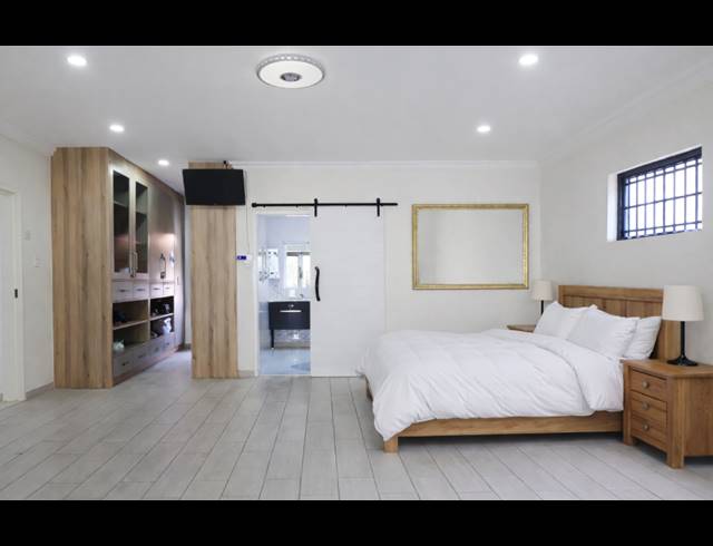 5 BEDROOM HOUSE FOR SALE IN WATERKLOOF RIDGE